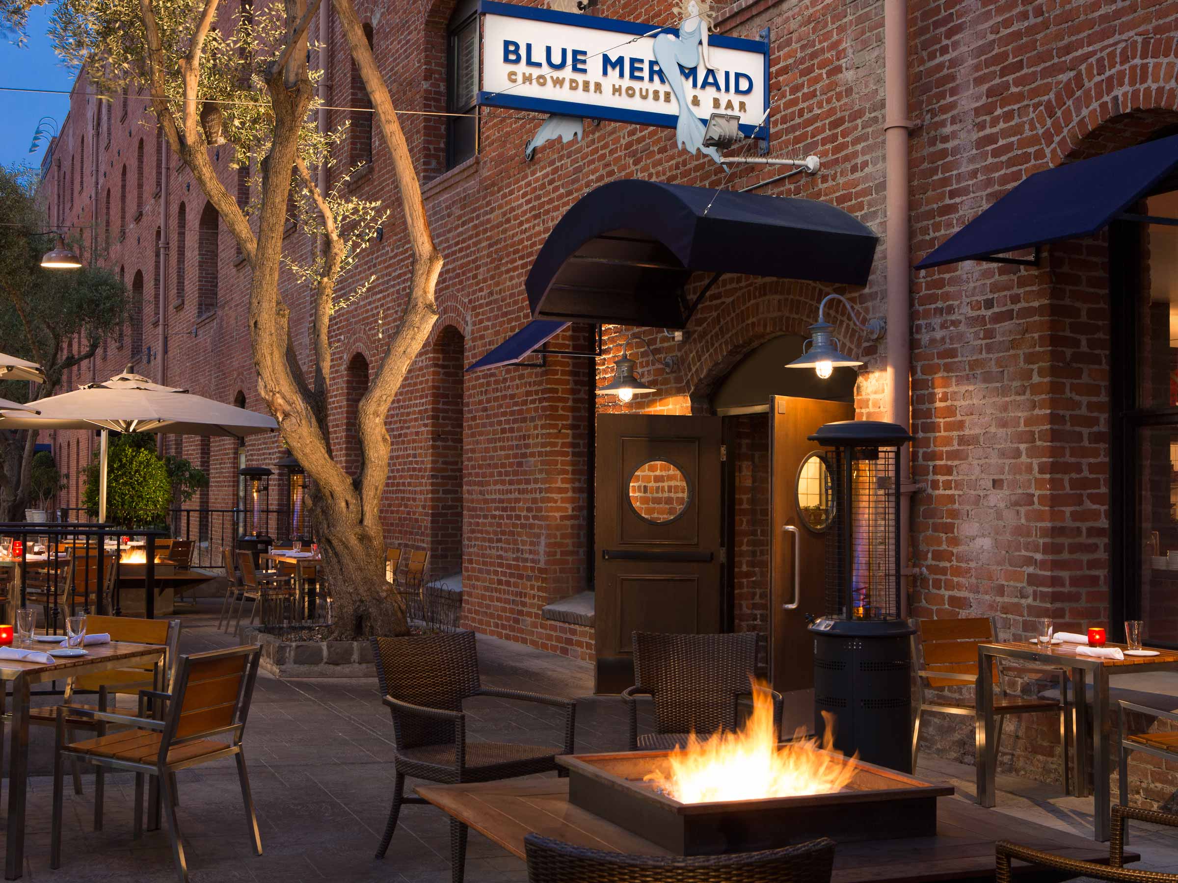 Blue Mermaid, Brunch