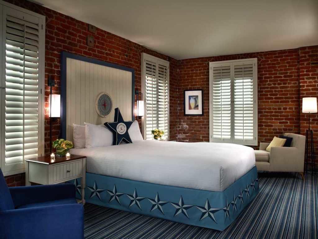 king size bed guestroom Fisherman's Wharf San Francisco