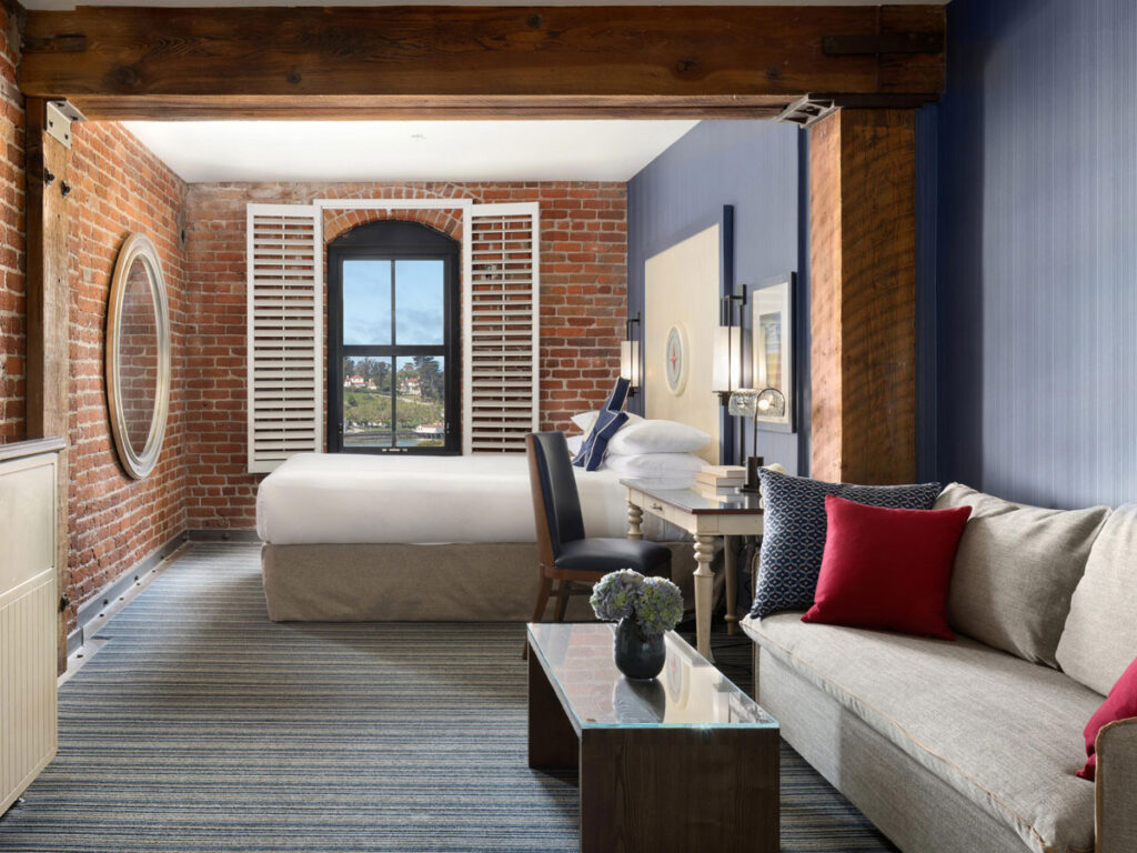 Spacious San Francisco Guestroom