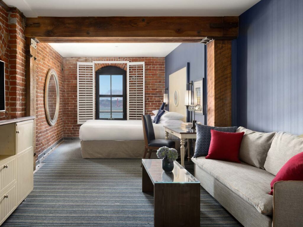 San Francisco Guestroom